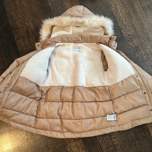 Girls winter coat - Picture 3 of 4